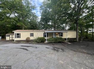 732 Dogwood Dr, Green Lane, PA 18054