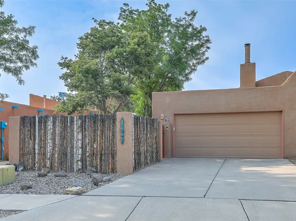 1543 Escondida Ct, Santa Fe, NM 87507