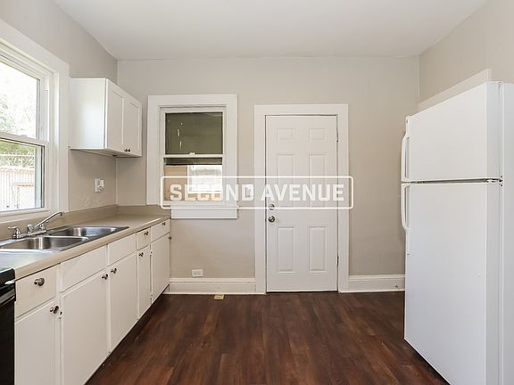 2nd image of 1208 W 4th St