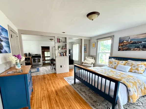 49 Elmwood Ave #2, Scarborough, ME 04074