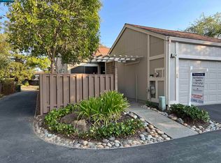 214 Oak Manor Plz, Martinez, CA 94553