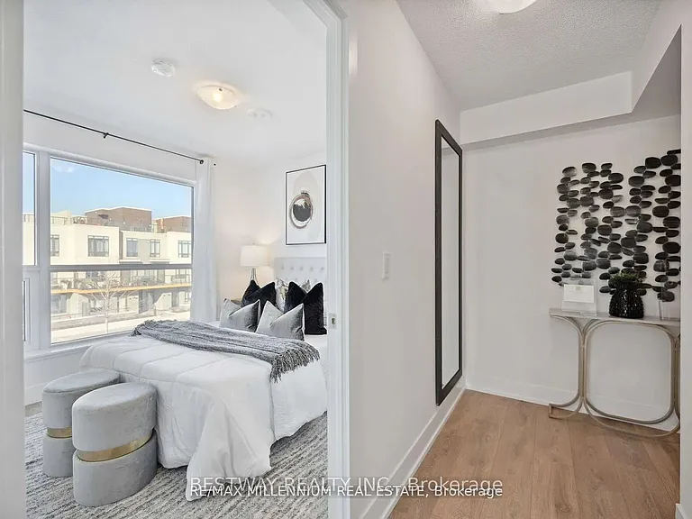 1255 NW Bayly St #209 — Photo 2