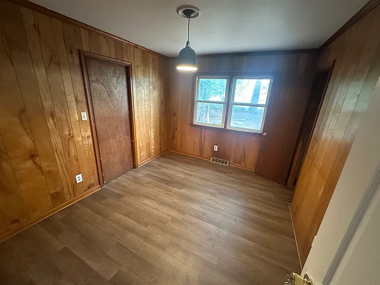 37 Colony Rd — Photo 6