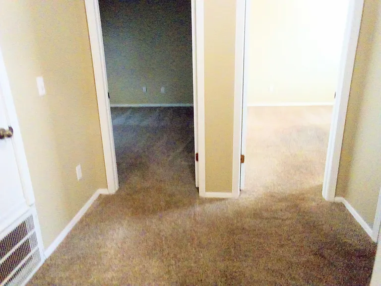 8744 N Rockwell Dr — Photo 9
