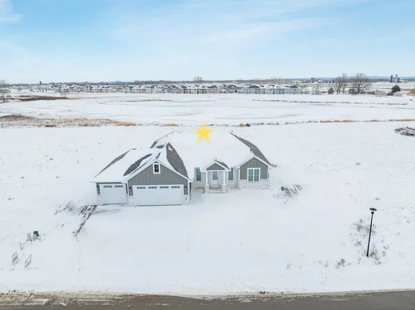 287 Kerrigan Dr, Wrightstown, WI 54180