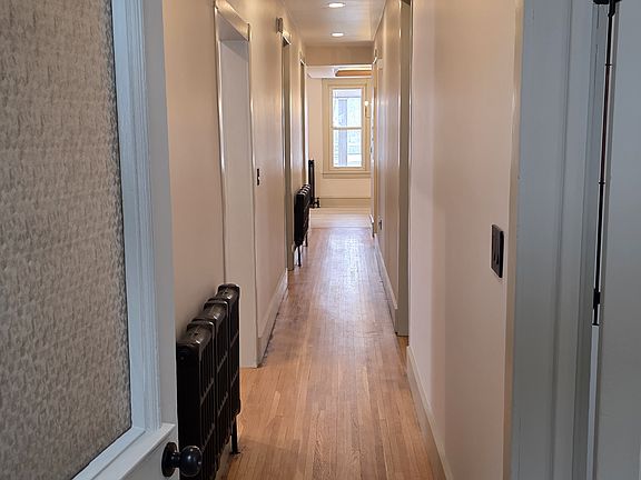 4th image of 434 S 4th St #1