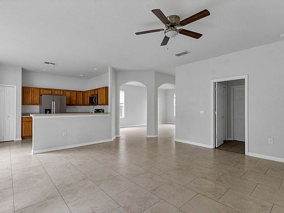 5th image of 2945 Bonita Cir