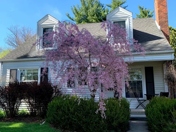 1409 Iroquois Pl, Ann Arbor, MI 48104
