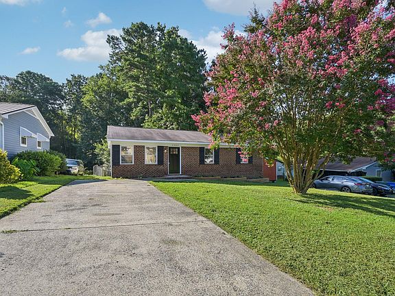 2nd image of 1304 Tralea Dr