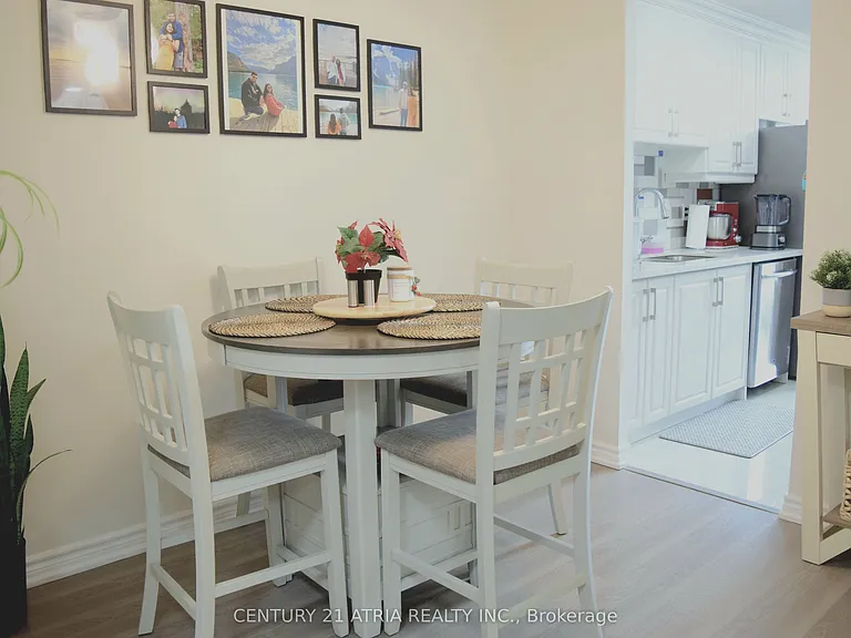 17 Knightsbridge Rd #506 — Photo 2