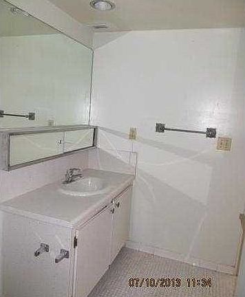 5th image of 19380 Collins Ave Penthouse 4