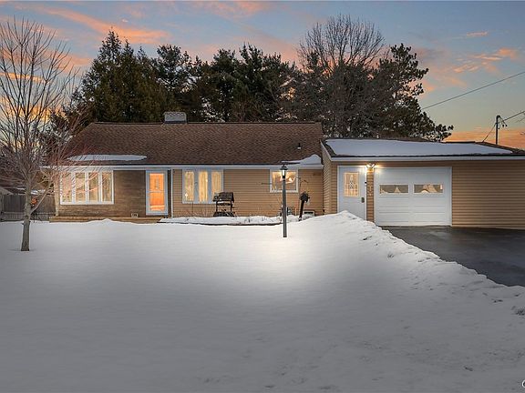 2nd image of 7218 Willow Rd