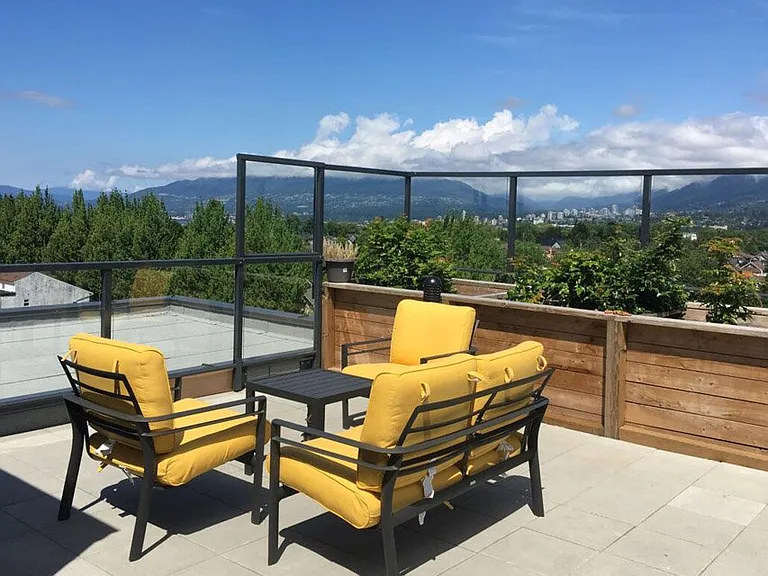 388 Kaslo St — Photo 19