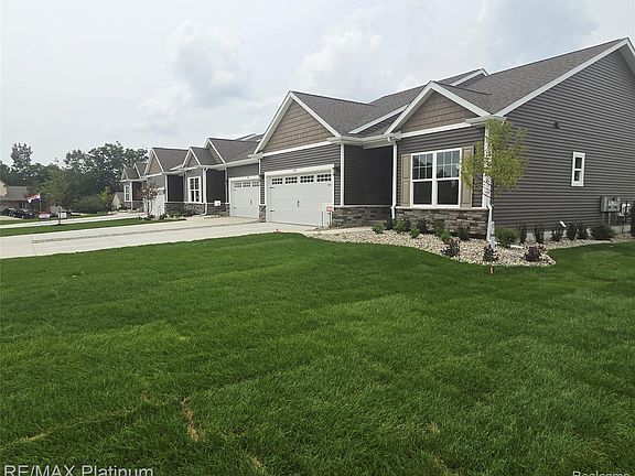 2nd image of 852 Oakwood Cir #42