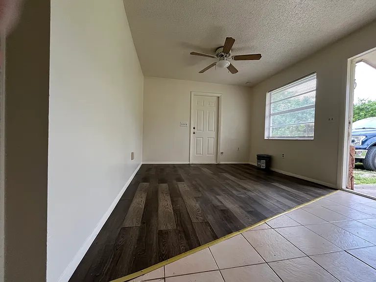 Eloise Cir — Photo 9