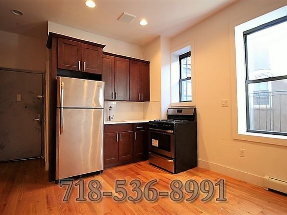2nd image of 229 Bainbridge St #202