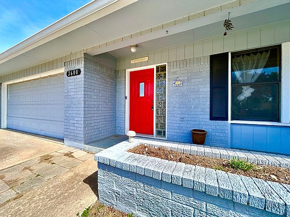 4th image of 2600 Donna Dr