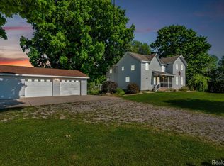 12071 S Bancroft Rd, Morrice, MI 48857