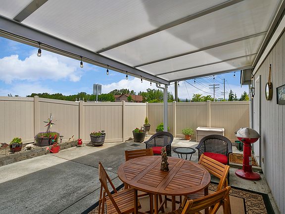 2nd image of 4343 151st Pl NE