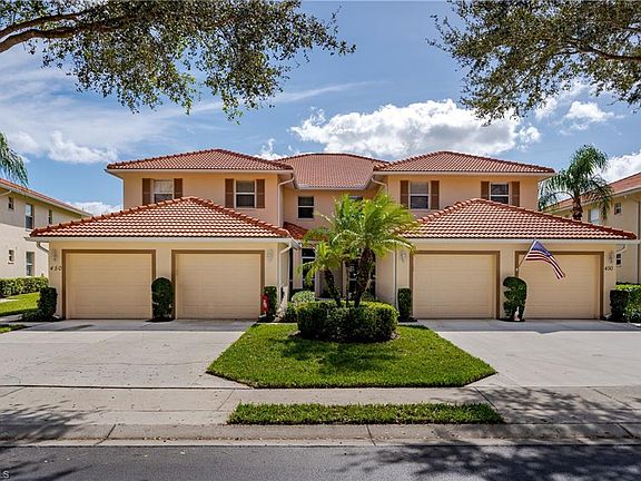 2nd image of 450 Robin Hood Cir Unit 201