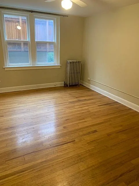 Studio, $875 — Photo 2