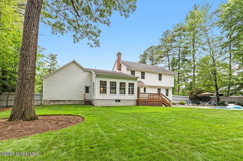 5th image of 27 Willow Road