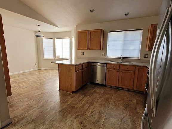 Kitchen/Breakfast Nook