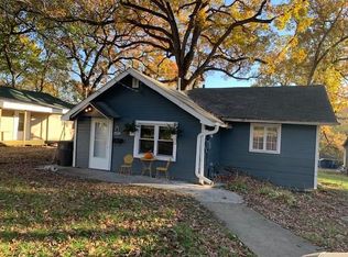 2530 Prospect Rd, Des Moines, IA 50310