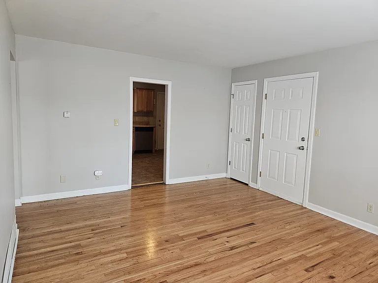 1015 S 38th Ave #6 — Photo 6