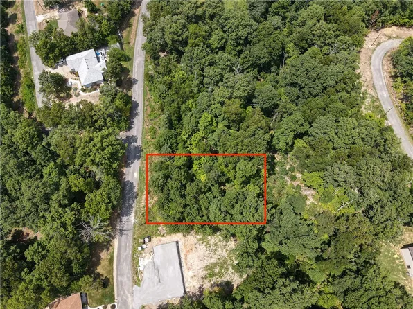 Haddington Dr #30, Bella Vista, AR 72715