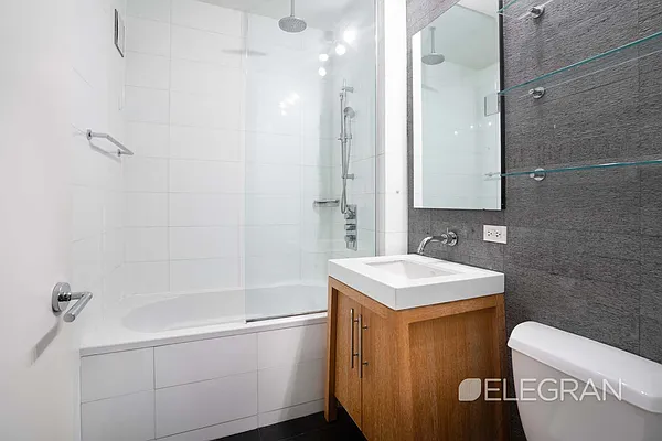 Rented by (Legacy) Elegran | media 43