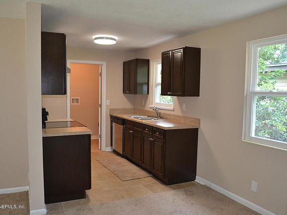 3rd image of 2526 Pine Summit Dr E #B
