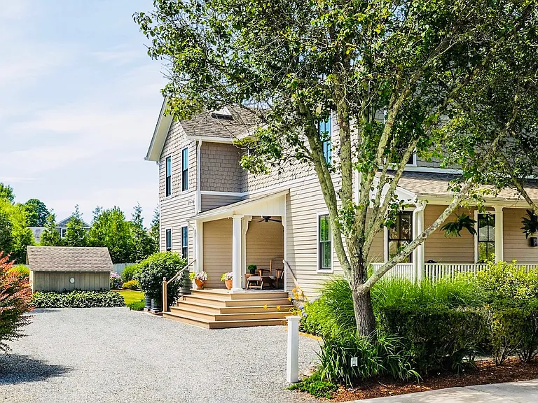 36 Rodman St — Photo 3