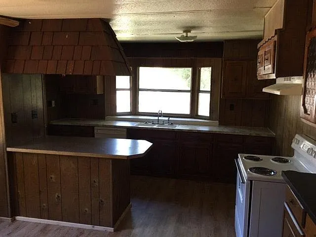 3304 County Road 410 #410 — Photo 3
