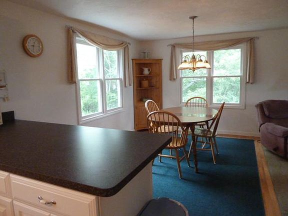 4th image of 21 Wimbledon Dr