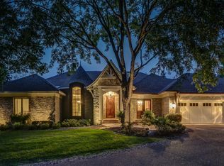 2605 Woodbridge Rd, Wayzata, MN 55391