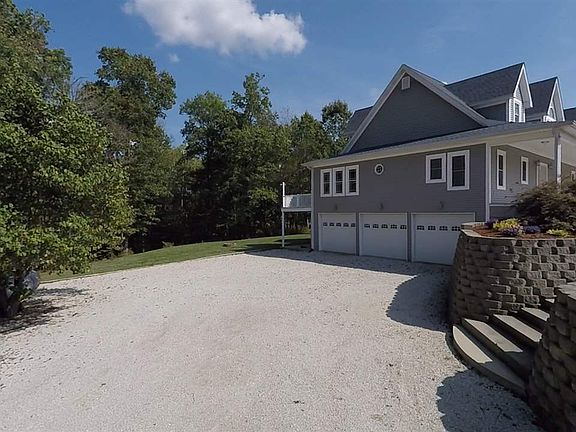 5th image of 678 N Deer Lake Dr