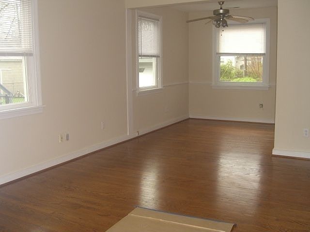 2nd image of 1112 Georgia Ave