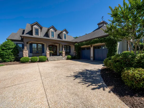 3586 Hemlock Ridge Drive, Southport, NC 28461