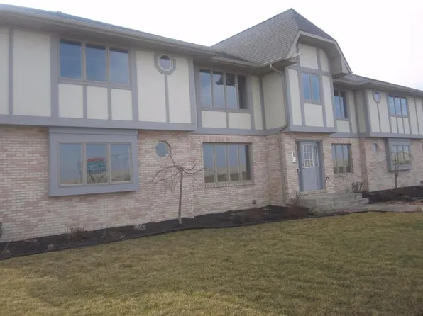 11193 Vermont Cir, Crown Point, IN 46307