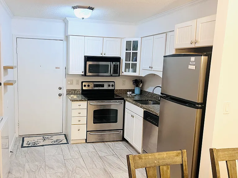 45 Folly Field Rd #13A — Photo 2