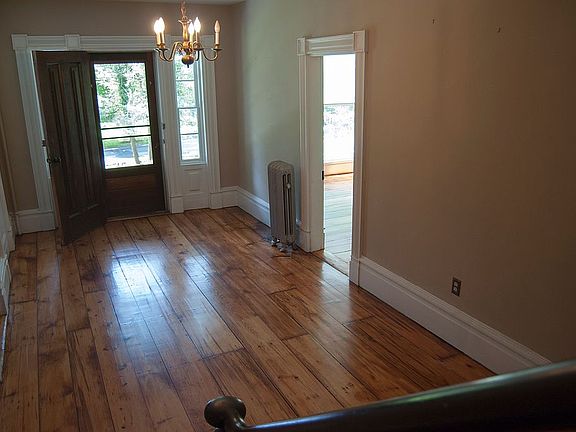 4th image of 126 West St