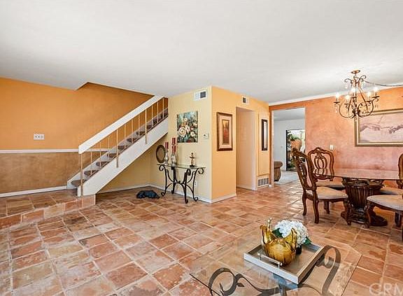 4th image of 655 Driftwood Ln