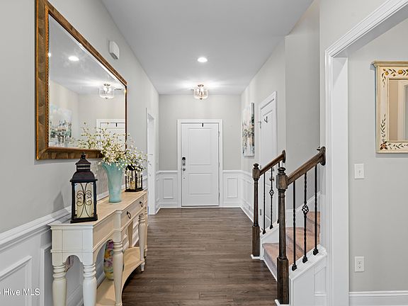 4th image of 3066 Beachcomber Drive