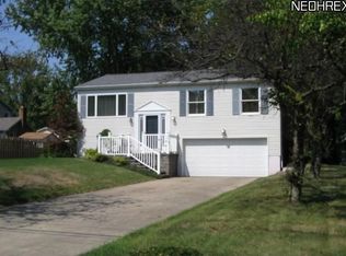 3415 Rebecca Dr, Canfield, OH