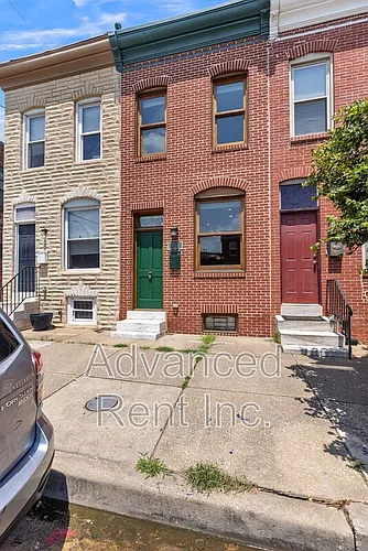 2802 E Fairmount Ave Photo 1