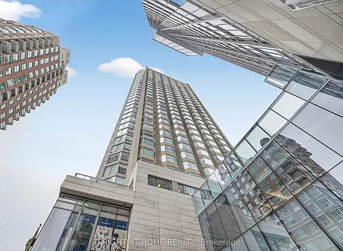 155 Yorkville Ave Photo 1