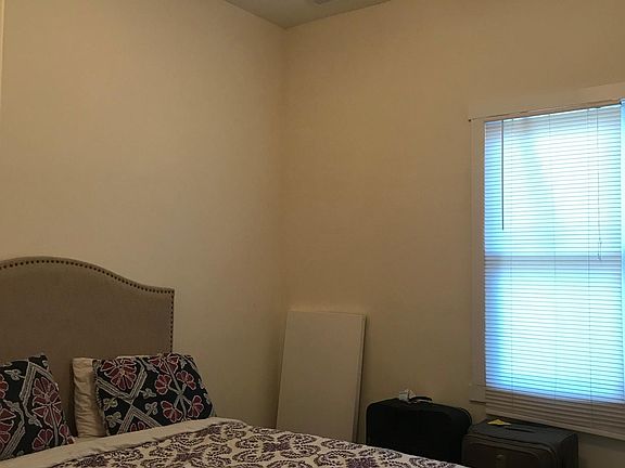 5th image of 1638 N North Park Ave #1
