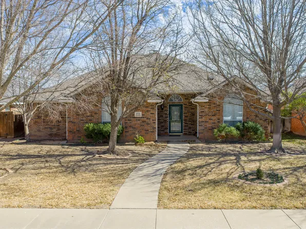 5721 Foxcroft Dr, Amarillo, TX 79109
