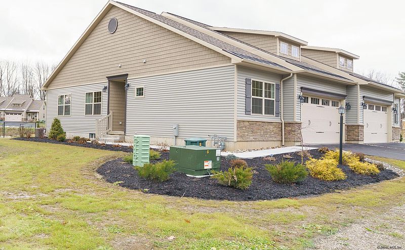 3rd image of lot 30 CANTERBURY Lane